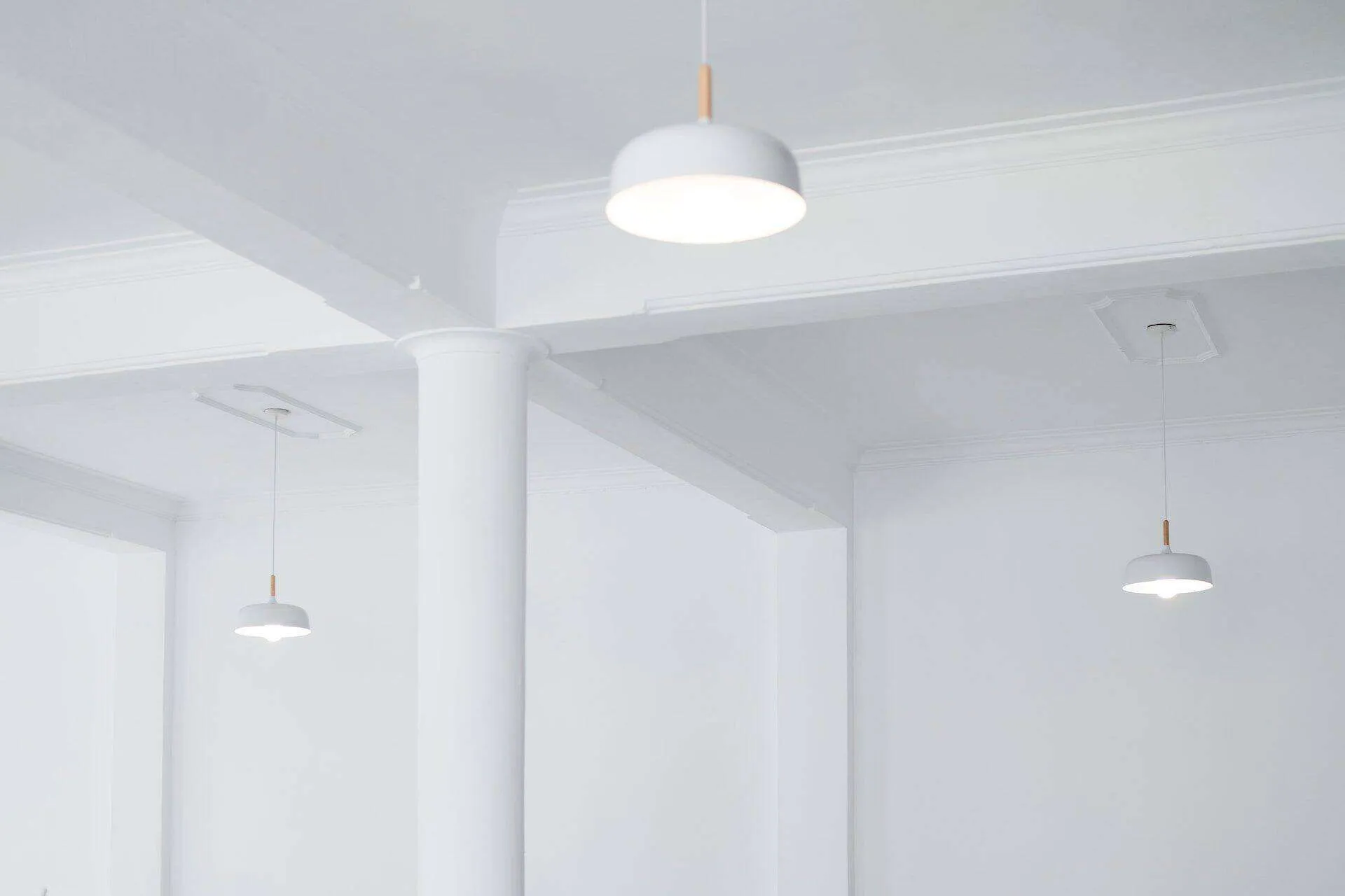 Featured image for What Are the Signs of Ceiling Leakage and How to Waterproof It