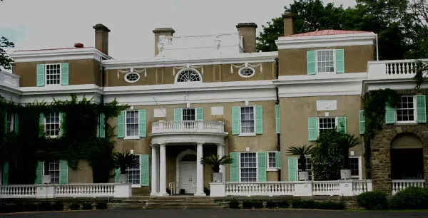 Featured image for How Exterior Stucco Handles Salt Air Near the Coast